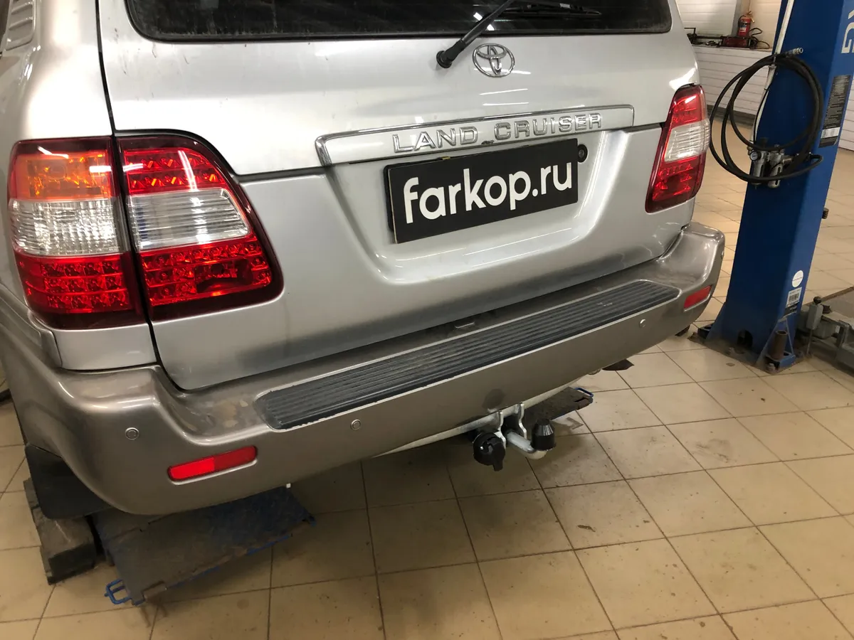 Фаркоп Galia для Toyota Land Cruiser J100 VX 1998-2008 T050A в Новосибирск Фаркоп Galia для Toyota Land Cruiser J100 VX 1998-2008 T050A в Новосибирск