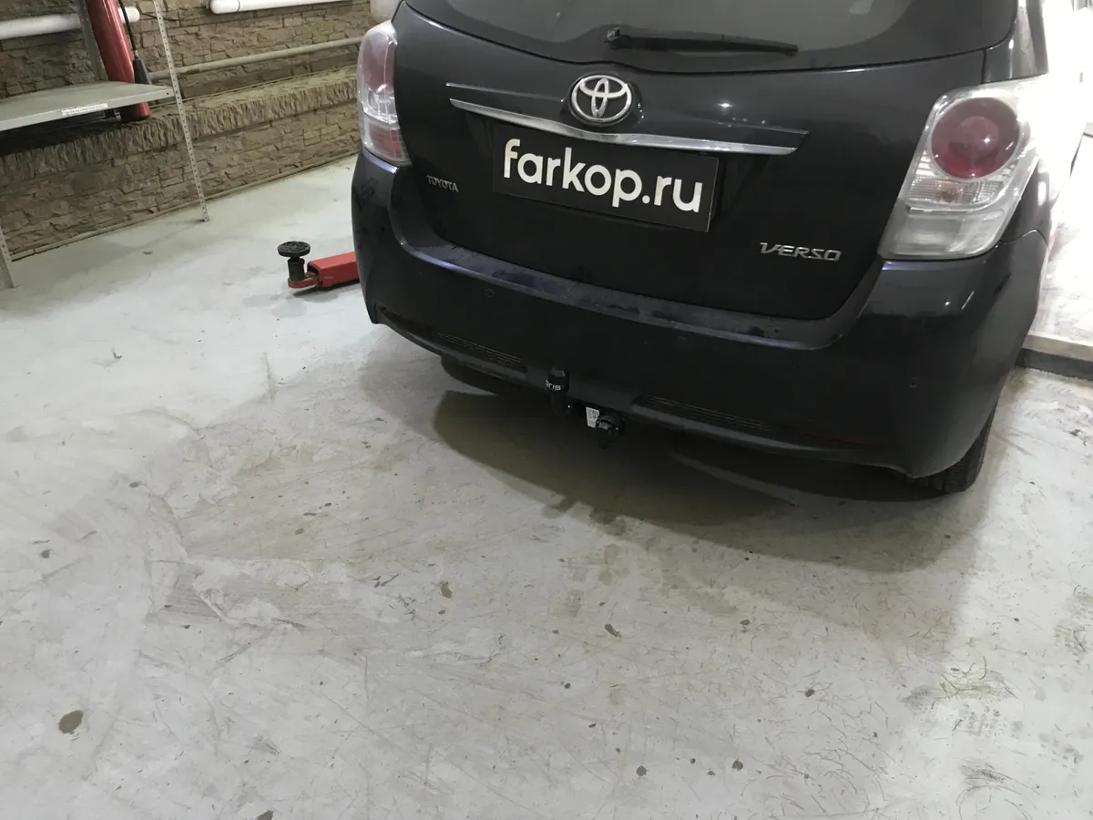 Фаркоп Oris для Toyota Verso 2012-2018 3069-A в Новосибирск Фаркоп Oris для Toyota Verso 2012-2018 3069-A в Новосибирск