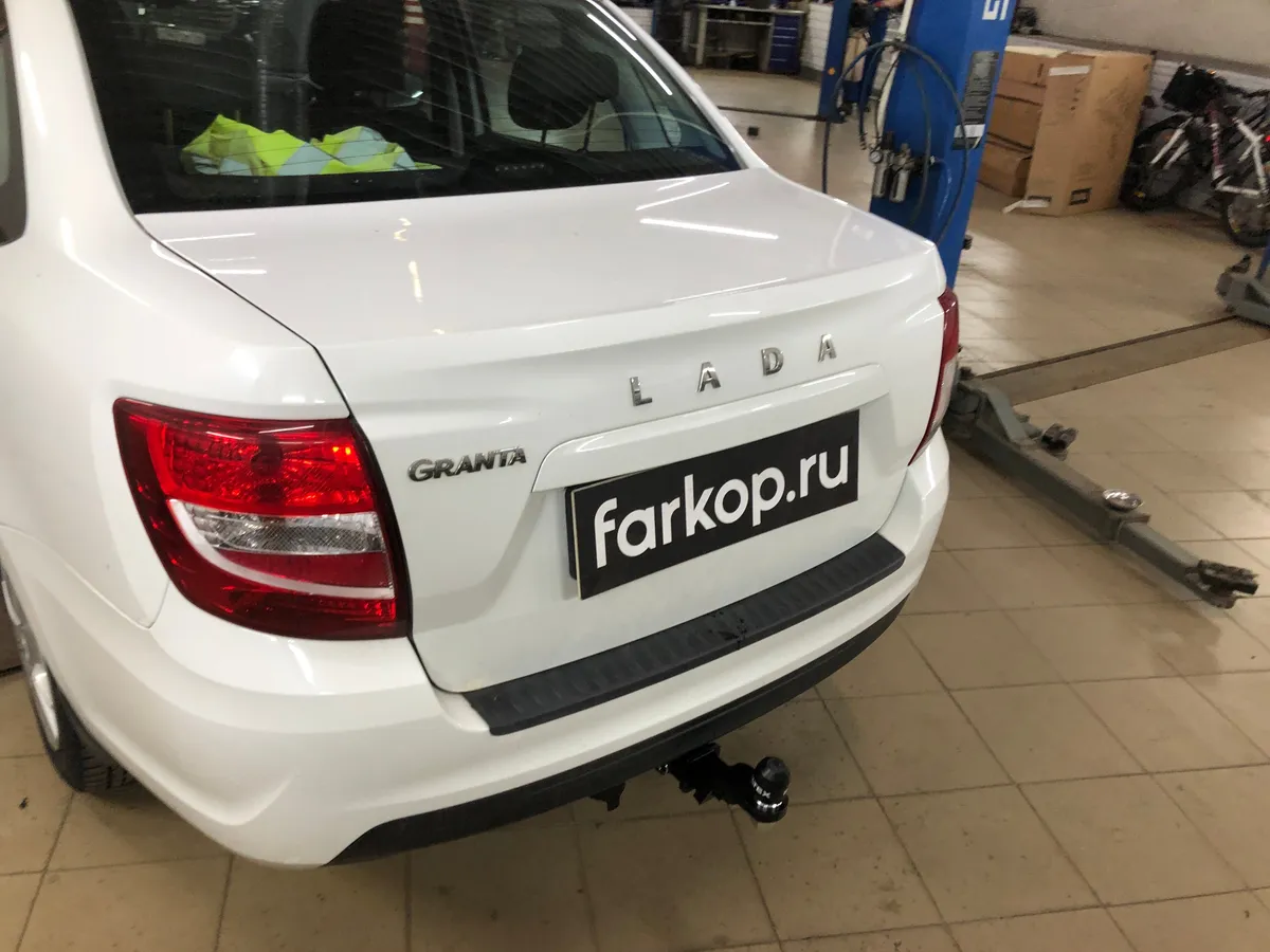 Фаркоп TowRus для Lada Granta (вкл. Cross) 2012- 279529 в Новосибирск
