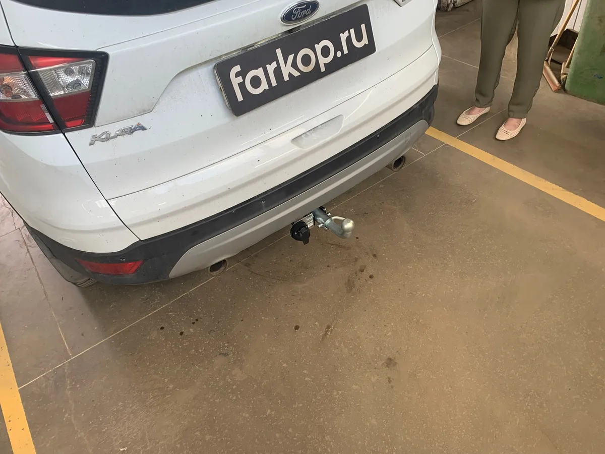 Фаркоп Лидер Плюс для Ford Kuga 2013-2019 F120-BA в Новосибирск Фаркоп Лидер Плюс для Ford Kuga 2013-2019 F120-BA в Новосибирск