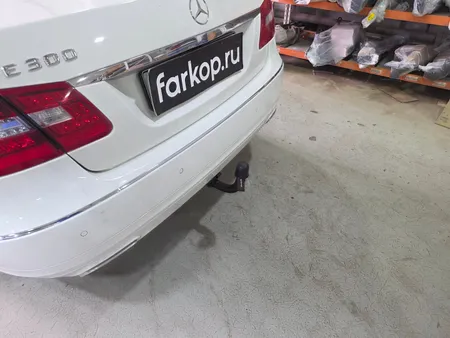 Фаркоп Steinhof для Mercedes E-class (седан) 2009-2016 Арт. M-118 M-118 в Новосибирск