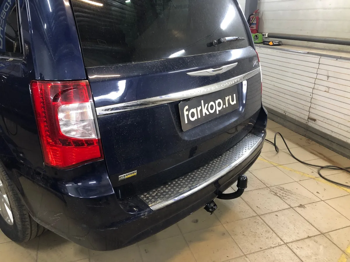 Фаркоп Steinhof для Chrysler Grand Voyager (STOWn GO) 2008-2015 C-207 в Новосибирск