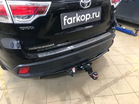 Фаркоп Sheriff для Toyota Highlander 2014-2020 Арт. 2790.31 2790.31 в Новосибирск