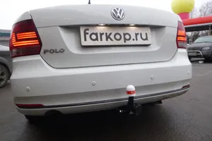 Установлен фаркоп Трейлер на Volkswagen Polo седан