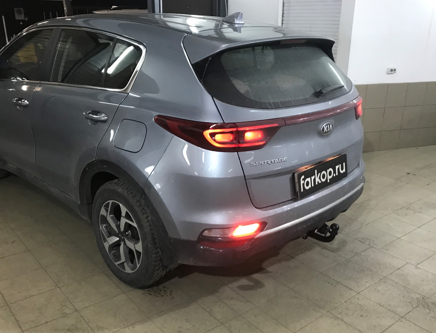 Установили фаркоп Oris для Kia Sportage 2020 г.