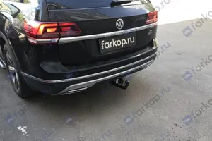 Установили фаркоп Oris для Volkswagen Teramont 2018 г.