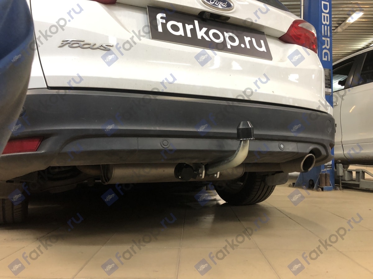 Установили фаркоп Galia для Ford Focus (универсал) 2013 г.в. Установили фаркоп Galia для Ford Focus (универсал) 2013 г.в.